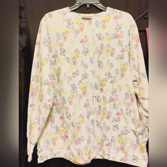 Womens Scrub Bundle - Picture 2 of 7